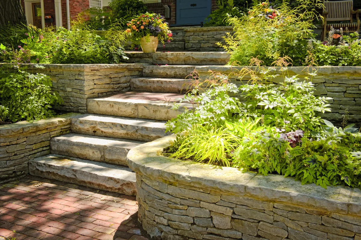 Stone garden steps with raised planters